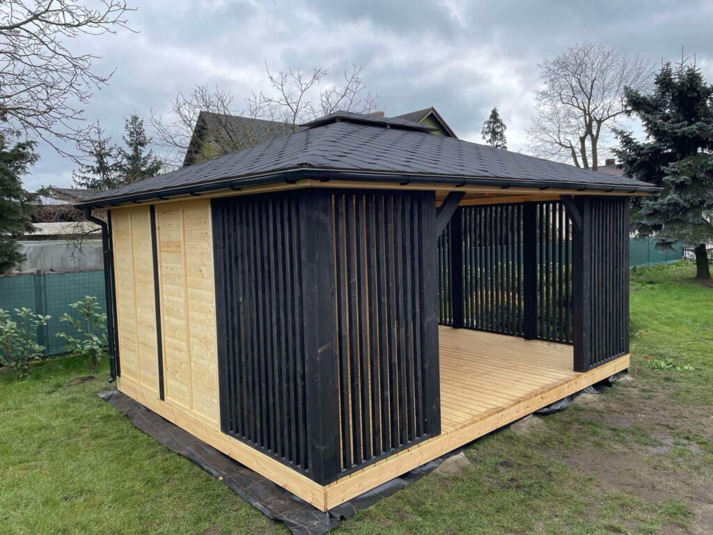 altana ogrodowa na nierównym terenie altanyna5.pl